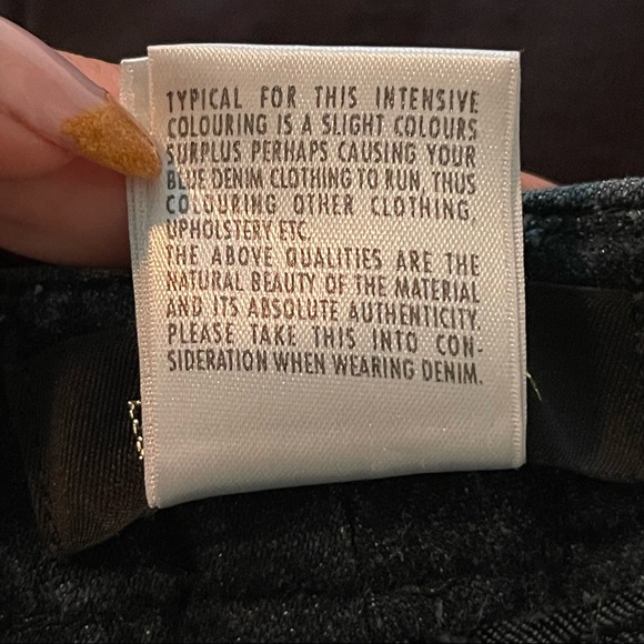 Vintage ESCADA Dark Wash Blue Jeans. High-Rise Mom Jeans. Size 40/US 10/Medium - Picture 9 of 14